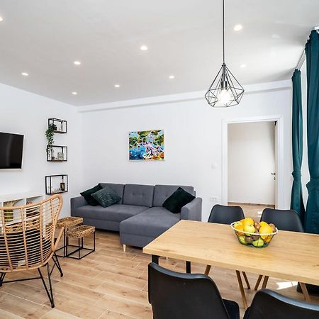 Apartments Marta 챠브타트 외부 사진