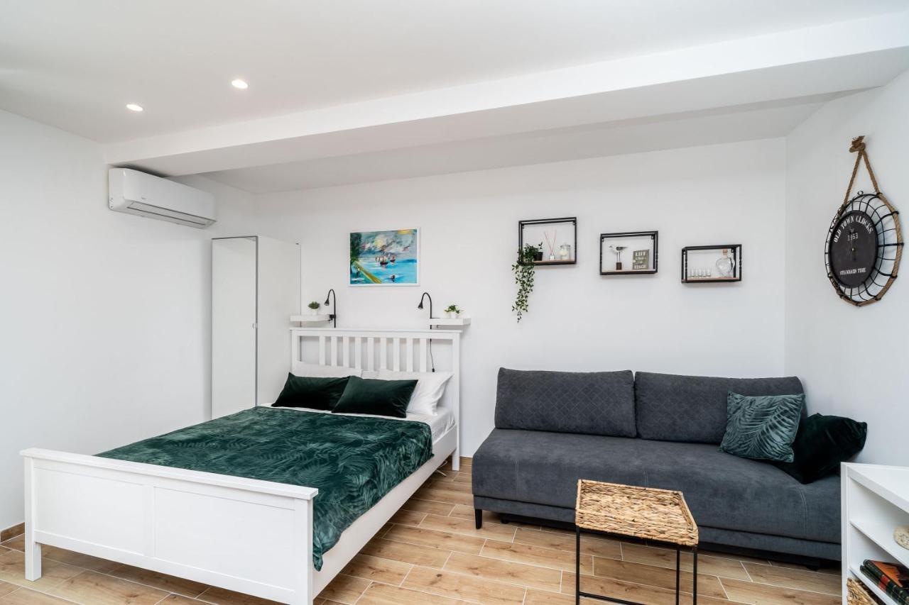 Apartments Marta 챠브타트 외부 사진