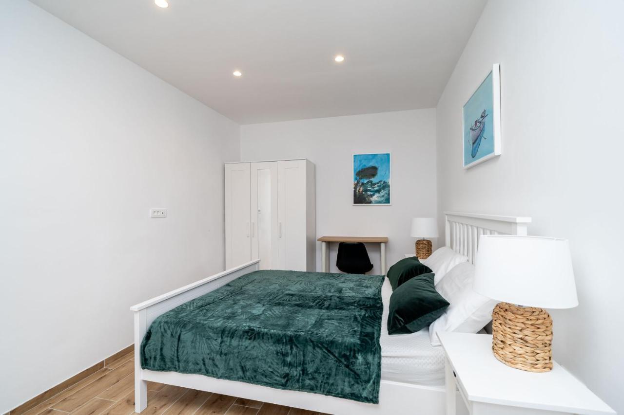 Apartments Marta 챠브타트 외부 사진