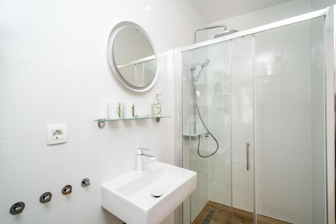 Apartments Marta 챠브타트 외부 사진