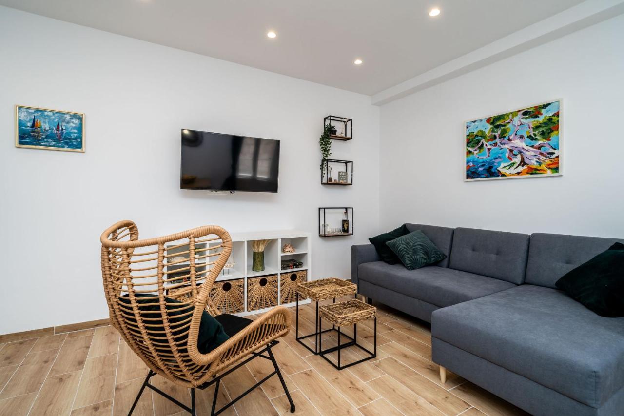 Apartments Marta 챠브타트 외부 사진
