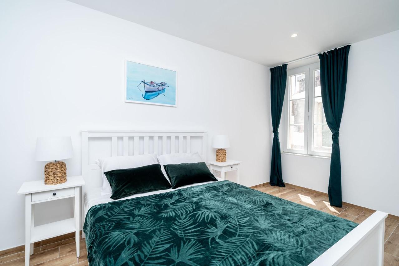 Apartments Marta 챠브타트 외부 사진